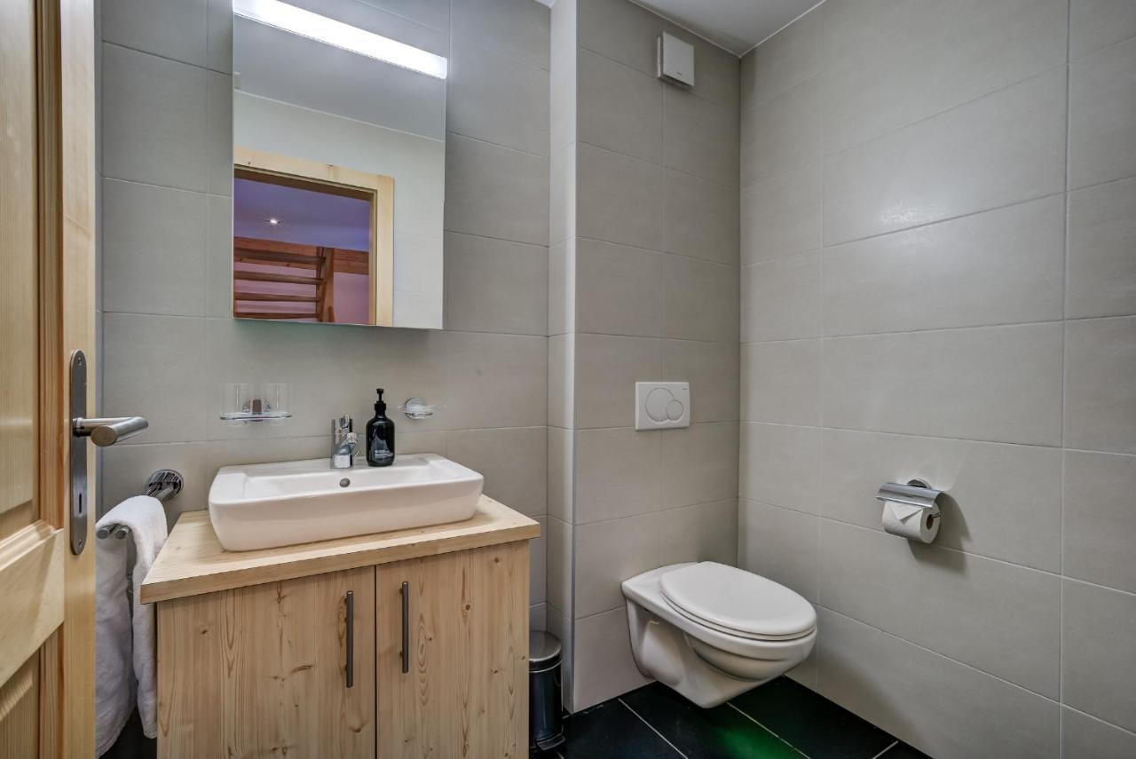 Chalet Flocon De Neige - Jacuzzi - Sauna La Tzoumaz Bagian luar foto