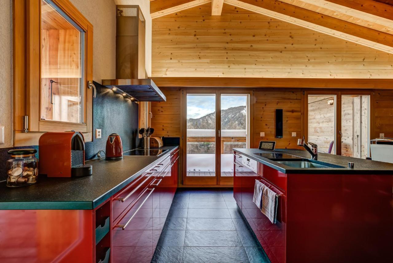 Chalet Flocon De Neige - Jacuzzi - Sauna La Tzoumaz Bagian luar foto
