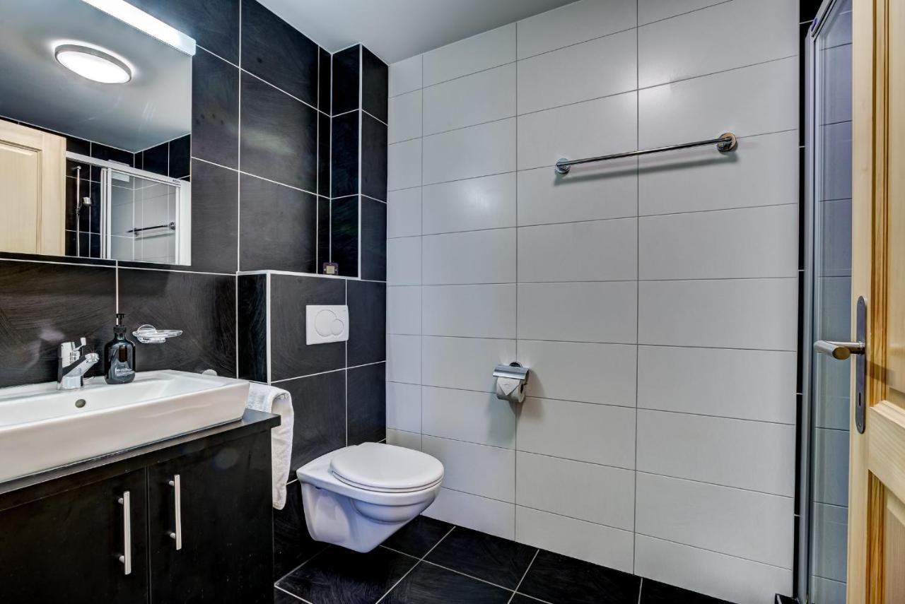 Chalet Flocon De Neige - Jacuzzi - Sauna La Tzoumaz Bagian luar foto
