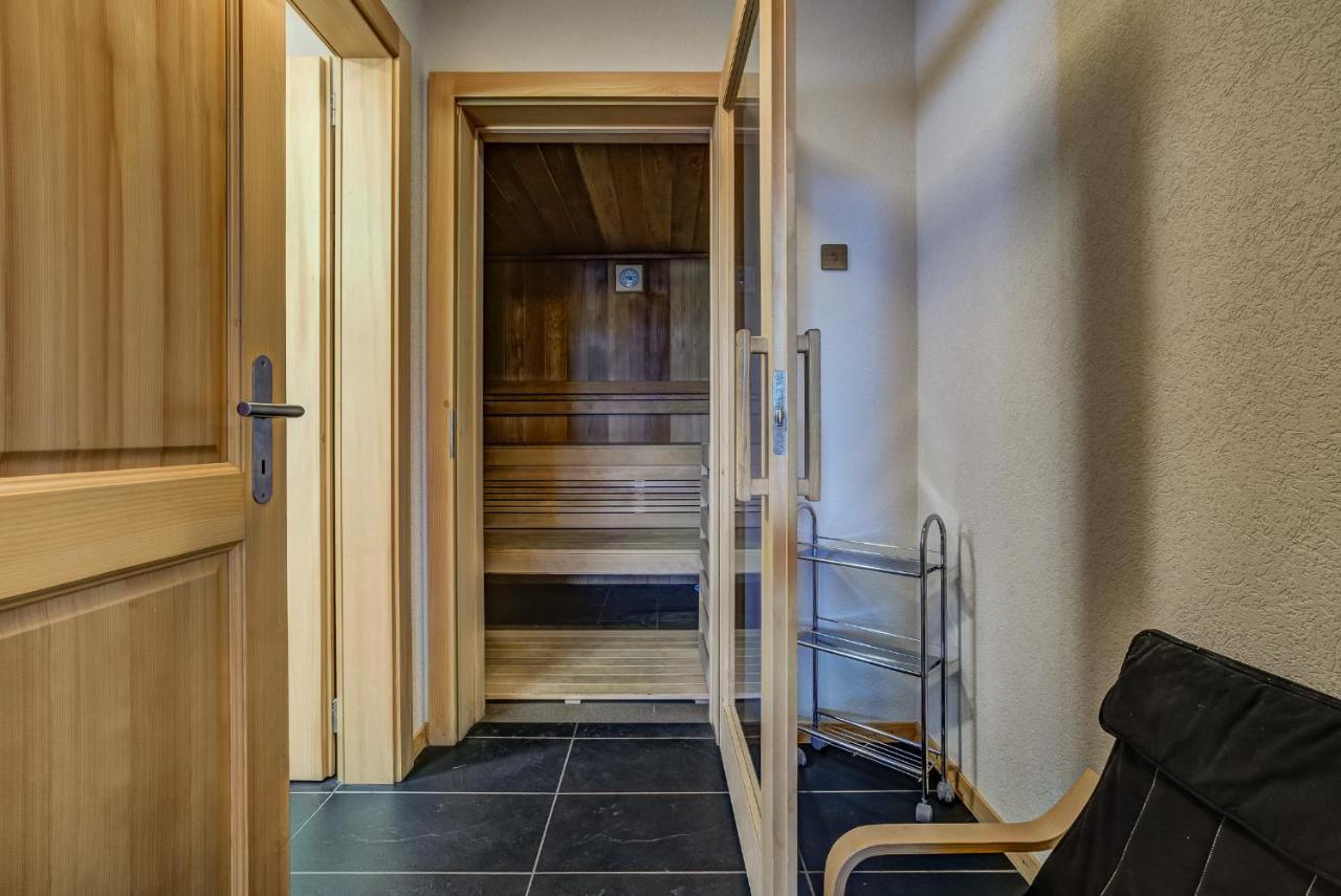 Chalet Flocon De Neige - Jacuzzi - Sauna La Tzoumaz Bagian luar foto