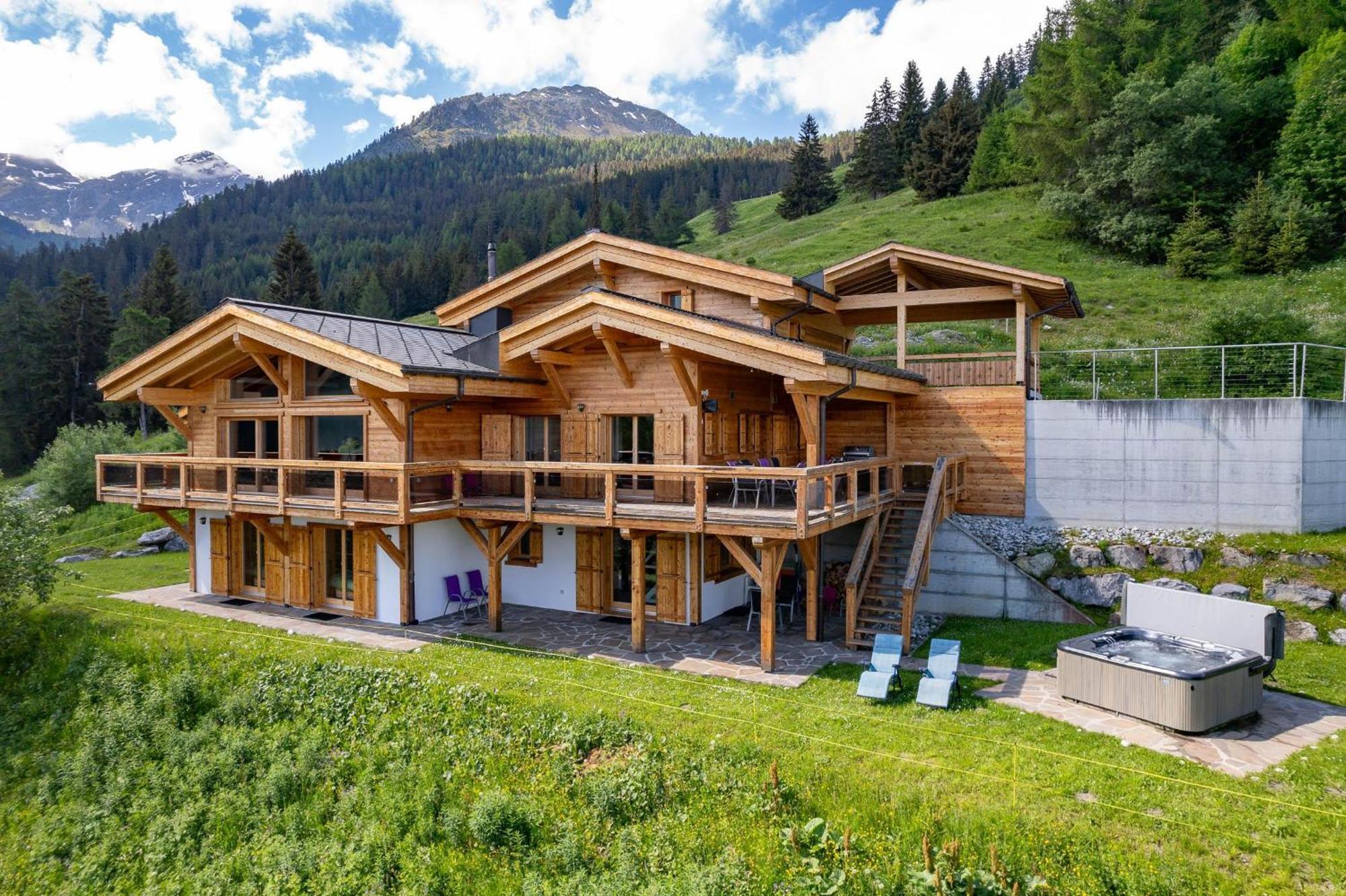 Chalet Flocon De Neige - Jacuzzi - Sauna La Tzoumaz Bagian luar foto
