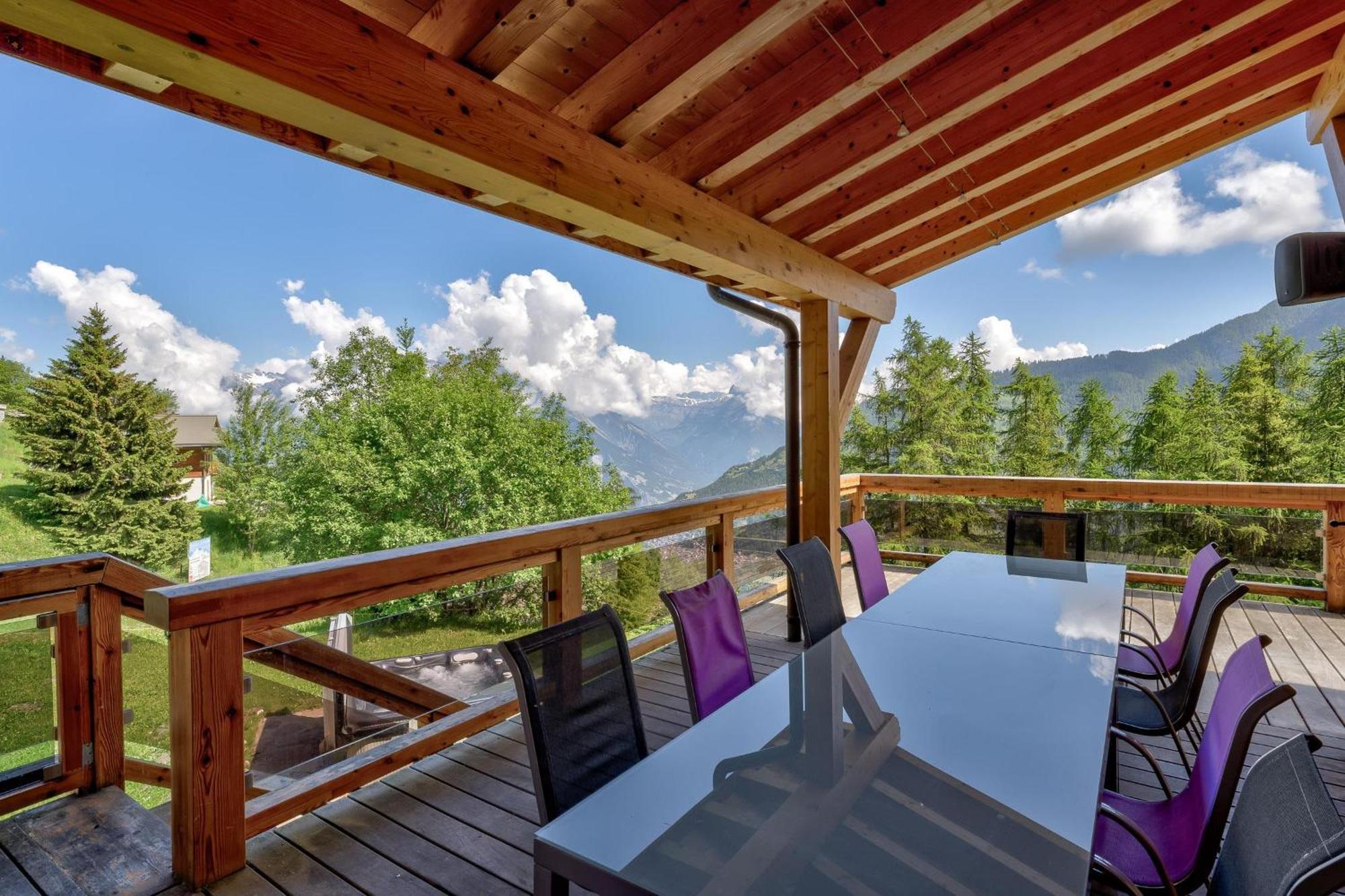 Chalet Flocon De Neige - Jacuzzi - Sauna La Tzoumaz Bagian luar foto