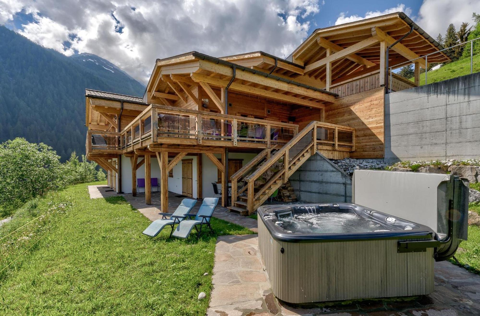 Chalet Flocon De Neige - Jacuzzi - Sauna La Tzoumaz Bagian luar foto