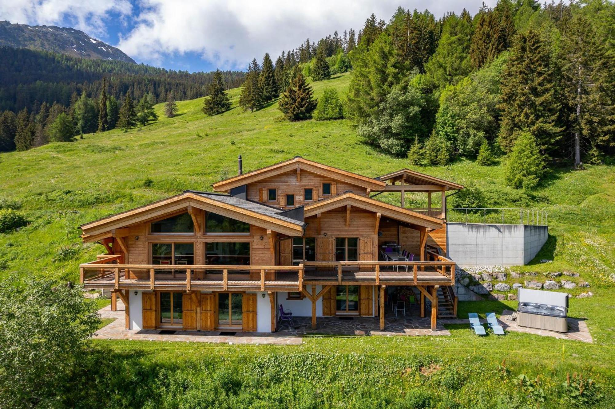 Chalet Flocon De Neige - Jacuzzi - Sauna La Tzoumaz Bagian luar foto
